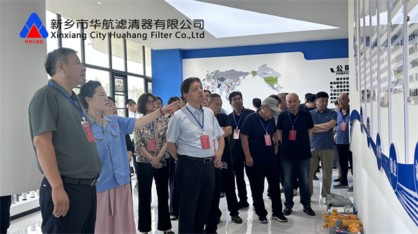 新鄉(xiāng)市衛(wèi)濱區(qū)領導蒞臨我司進行視察工作